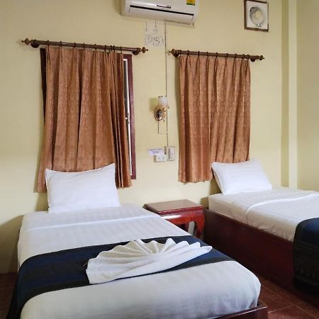 Thipphaphone Guesthouse Пакбенг Экстерьер фото